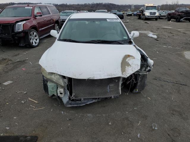 4T1BE46K27U597242 - 2007 TOYOTA CAMRY CE WHITE photo 5