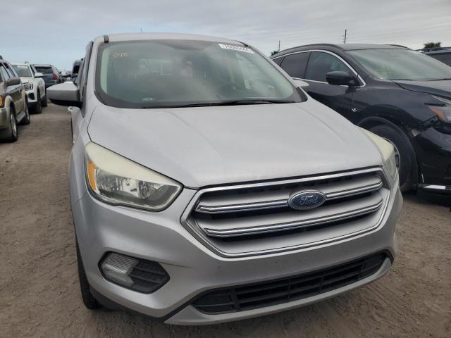 1FMCU0GD8HUB96408 - 2017 FORD ESCAPE SE SILVER photo 5