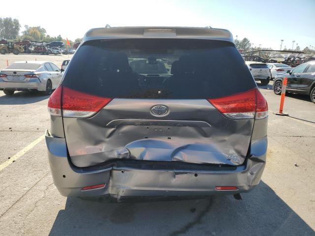 5TDDK3DC6DS066685 - 2013 TOYOTA SIENNA XLE SILVER photo 6