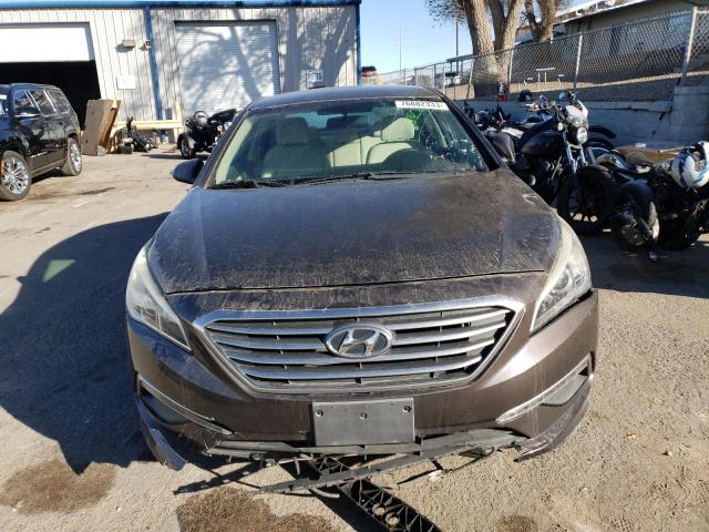 5NPE24AF6FH117216 - 2015 HYUNDAI SONATA SE BROWN photo 5