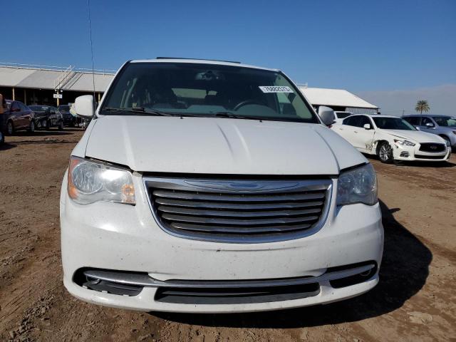 2C4RC1BG5FR706894 - 2015 CHRYSLER TOWN & COU TOURING WHITE photo 5
