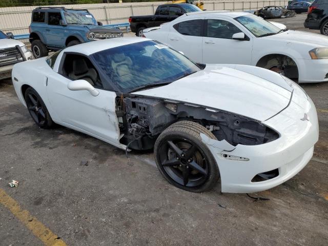 1G1YA2DW2D5100645 - 2013 CHEVROLET CORVETTE WHITE photo 4