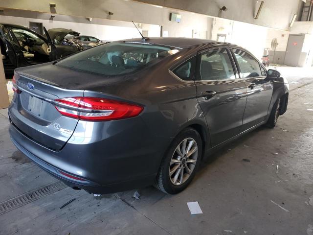 3FA6P0H70HR102200 - 2017 FORD FUSION SE GRAY photo 3