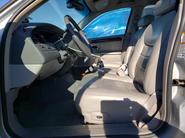 1LNHM81W42Y667176 - 2002 LINCOLN TOWN CAR EXECUTIVE SILVER photo 7