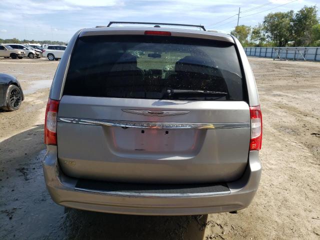 2C4RC1BG9FR582242 - 2015 CHRYSLER TOWN & COU TOURING SILVER photo 6
