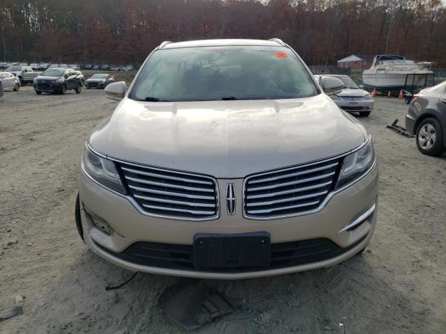 5LMCJ2D90HUL32435 - 2017 LINCOLN MKC SELECT Ոսկեգույն լուսանկար 5