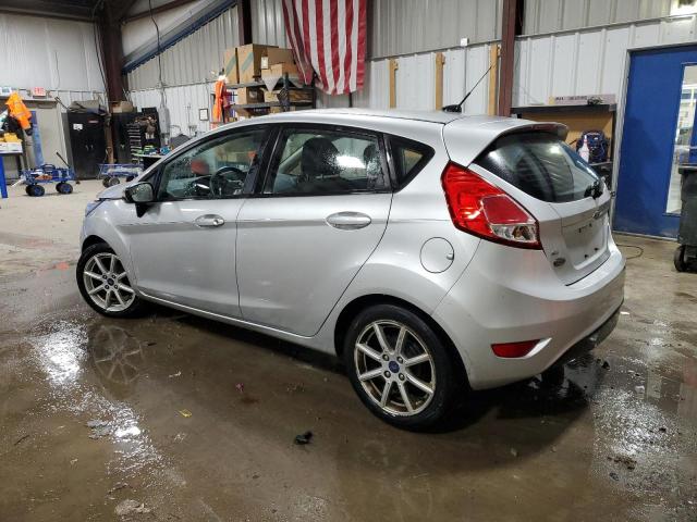 3FADP4EJXFM101595 - 2015 FORD FIESTA SE SILVER photo 2