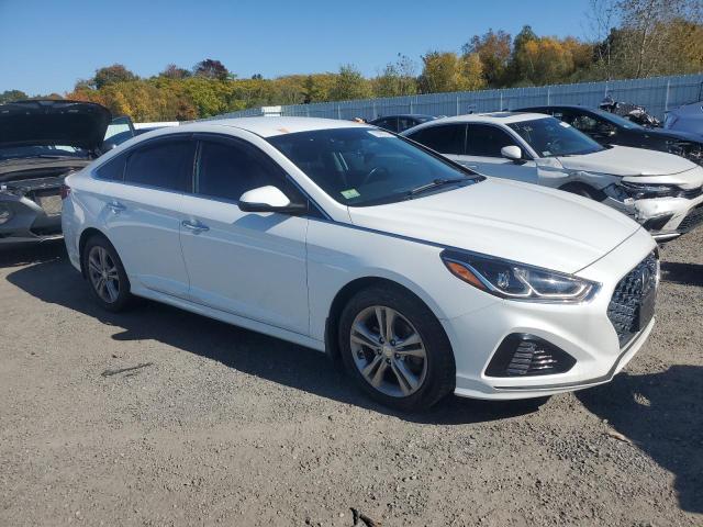 5NPE34AF8KH781556 - 2019 HYUNDAI SONATA LIMITED WHITE photo 4