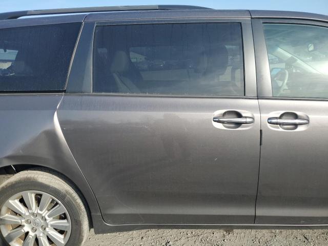 5TDDK3DC8DS068390 - 2013 TOYOTA SIENNA XLE GRAY photo 10