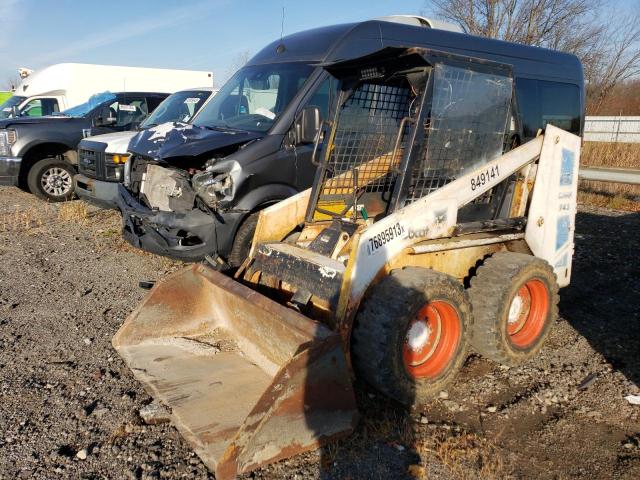 5019M11176 - 1984 BOBCAT SKIDSTEER WHITE photo 2