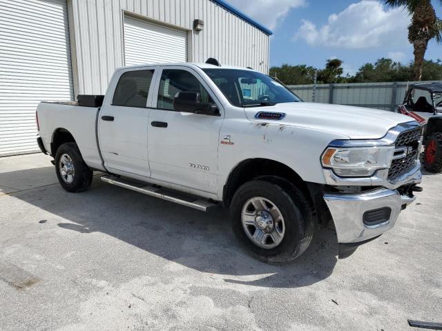 3C6UR5CL0KG546037 - 2019 RAM 2500 TRADESMAN WHITE photo 4