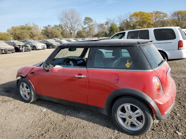 WMWRC33526TK65059 - 2006 MINI COOPER RED photo 2