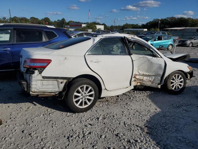 4T1BF3EK0AU559573 - 2010 TOYOTA CAMRY BASE WHITE photo 3