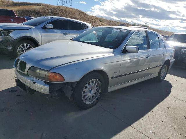 WBADM6347YGU23570 - 2000 BMW 528 I AUTOMATIC SILVER photo 1