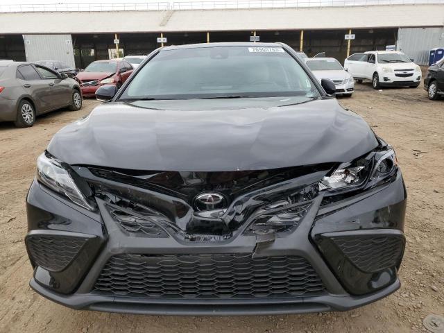 4T1S11AK2PU739882 - 2023 TOYOTA CAMRY SE NIGHT SHADE BLACK photo 5