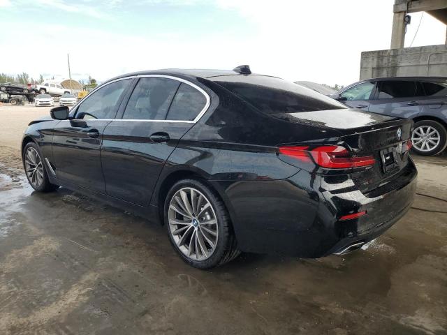 WBA53BH08NWX59350 - 2022 BMW 530 I BLACK photo 2