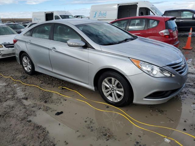 5NPEB4AC9EH922034 - 2014 HYUNDAI SONATA GLS SILVER photo 4