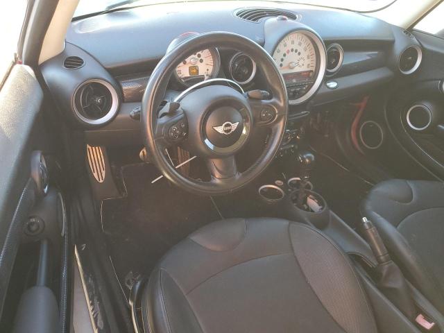 WMWSV3C54BTY13827 - 2011 MINI COOPER S RED photo 8