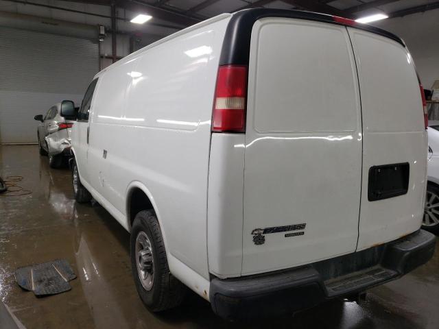 1GCWGFCA0D1129952 - 2013 CHEVROLET EXPRESS G2 WHITE photo 2