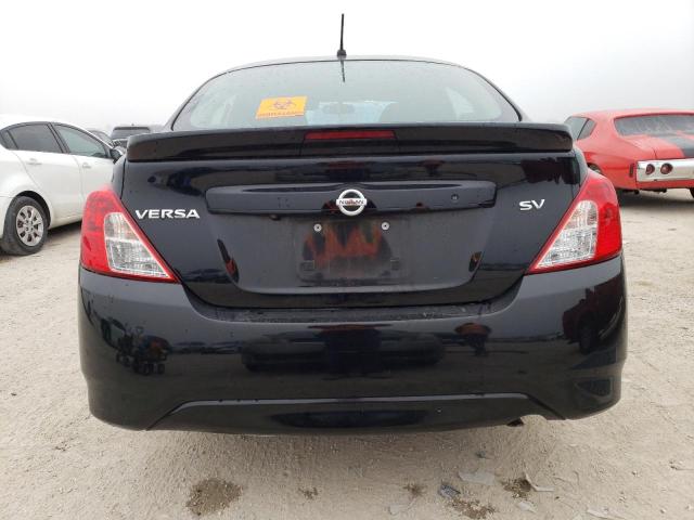 3N1CN7AP5KL841498 - 2019 NISSAN VERSA S BLACK photo 6