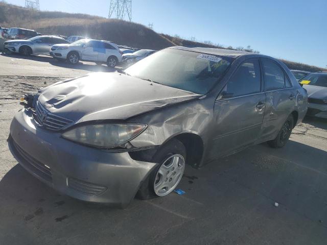 4T1BF32K85U592976 - 2005 TOYOTA CAMRY LE GRAY photo 1