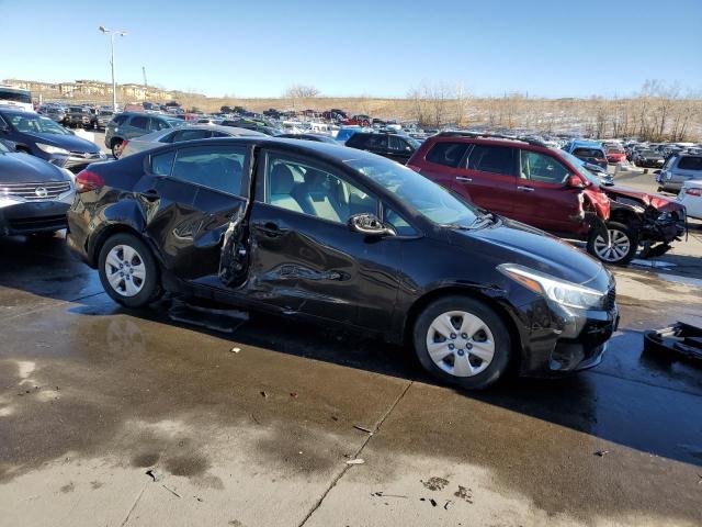 3KPFL4A73JE247865 - 2018 KIA FORTE LX BLACK photo 4