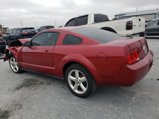 1ZVHT80N385106667 - 2008 FORD MUSTANG RED photo 2