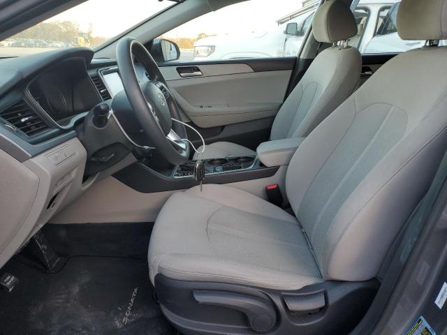 5NPE24AF9JH715566 - 2018 HYUNDAI SONATA SE GRAY photo 7