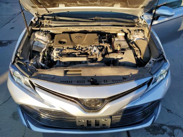 4T1B11HK3JU078490 - 2018 TOYOTA CAMRY L GRAY photo 11