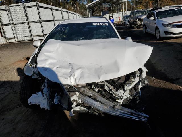 5YFS4MCEXMP057913 - 2021 TOYOTA COROLLA SE WHITE photo 5