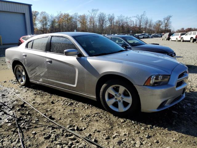 2C3CDXBG8EH259413 - 2014 DODGE CHARGER SE SILVER photo 4