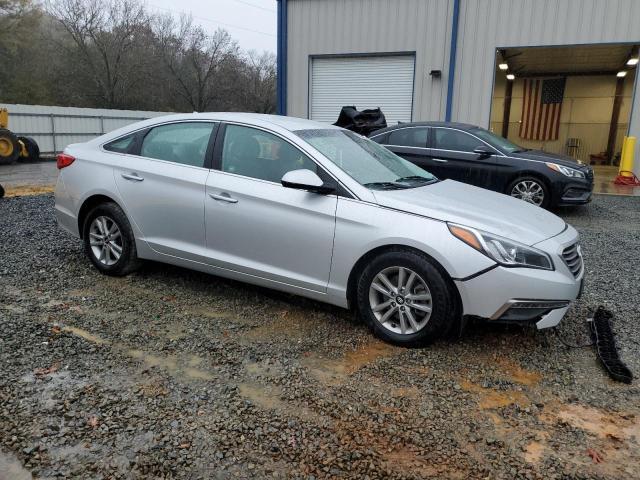 5NPE24AF1FH026256 - 2015 HYUNDAI SONATA SE SILVER photo 4