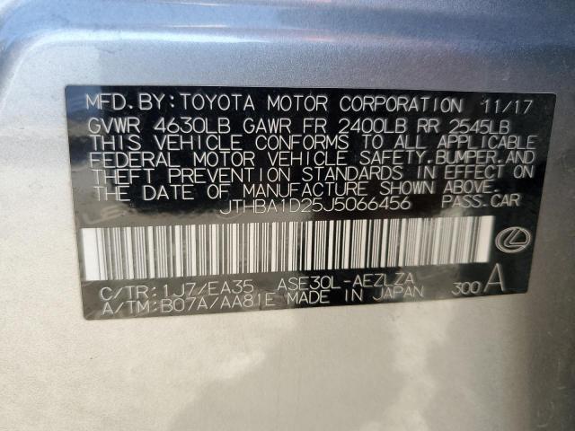 JTHBA1D25J5066456 - 2018 LEXUS IS 300 GRAY photo 13