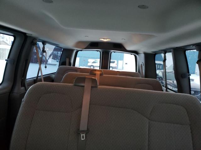 1GAZGMFP2J1238872 - 2018 CHEVROLET EXPRESS G3 LT WHITE photo 10