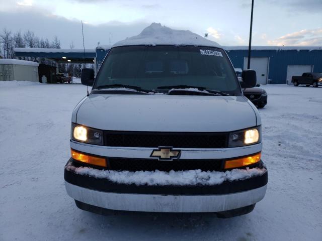 1GAZGMFP2J1238872 - 2018 CHEVROLET EXPRESS G3 LT WHITE photo 5