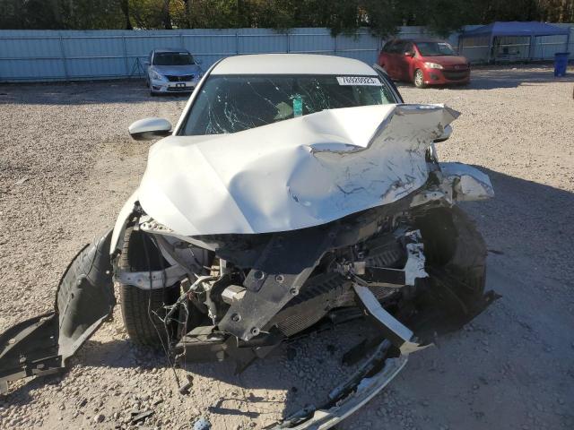 1N4BL4BVXKC208135 - 2019 NISSAN ALTIMA S WHITE photo 5