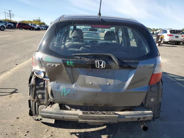 JHMGE8H30DC025836 - 2013 HONDA FIT GRAY photo 6