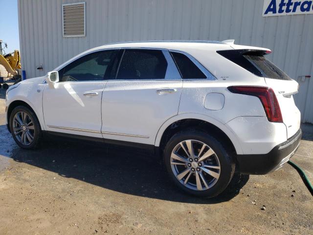 1GYKNFRS0LZ140111 - 2020 CADILLAC XT5 PLATINUM PREMIUM LUXURY WHITE photo 2