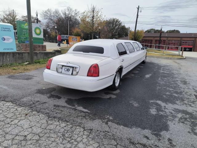 1L1FM81W81Y699930 - 2001 LINCOLN TOWN CAR EXECUTIVE WHITE photo 4