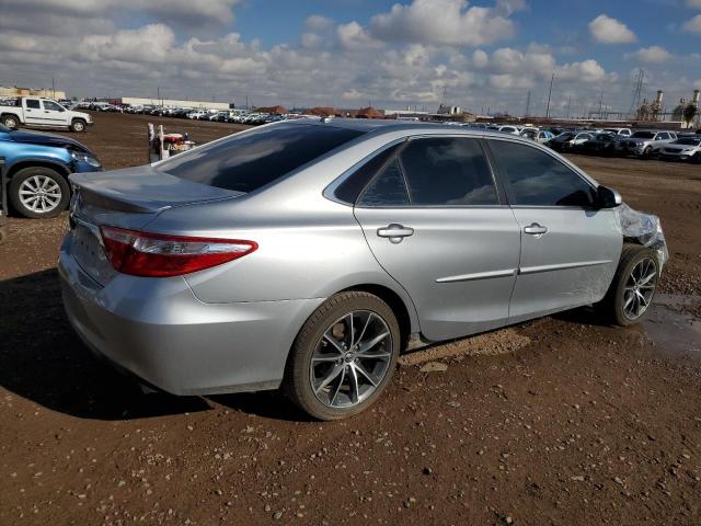 4T1BF1FK5FU938143 - 2015 TOYOTA CAMRY LE SILVER photo 3