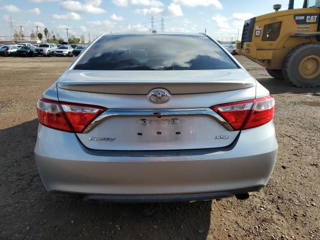 4T1BF1FK5FU938143 - 2015 TOYOTA CAMRY LE SILVER photo 6