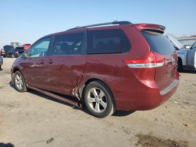 5TDKK3DC1BS094639 - 2011 TOYOTA SIENNA LE RED photo 2