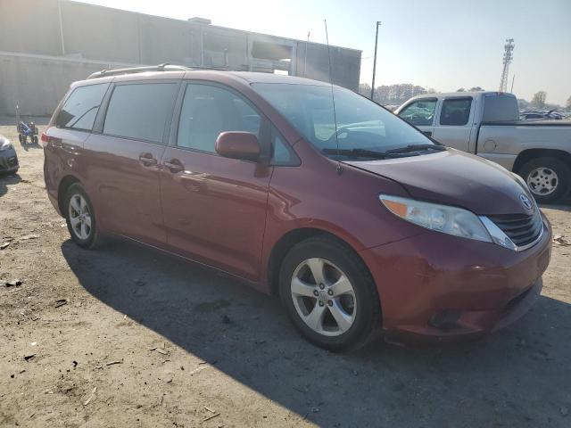 5TDKK3DC1BS094639 - 2011 TOYOTA SIENNA LE RED photo 4