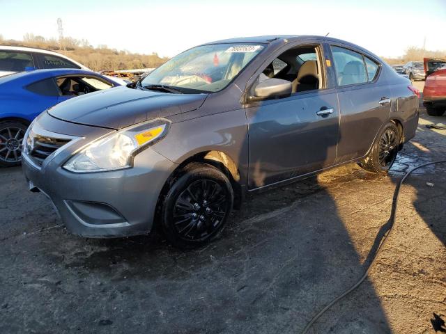 3N1CN7AP1HL844102 - 2017 NISSAN VERSA S GRAY photo 1