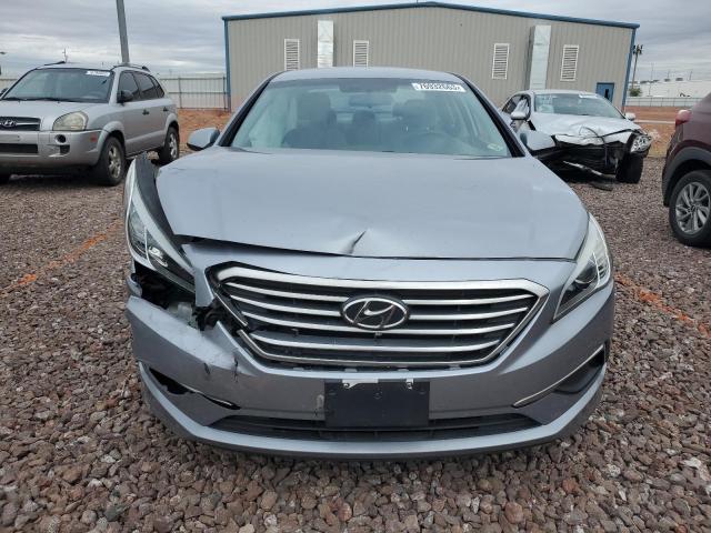 5NPE24AF5HH562159 - 2017 HYUNDAI SONATA SE GRAY photo 5