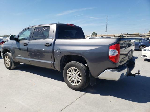 5TFEM5F14JX132405 - 2018 TOYOTA TUNDRA CREWMAX SR5 GRAY photo 2