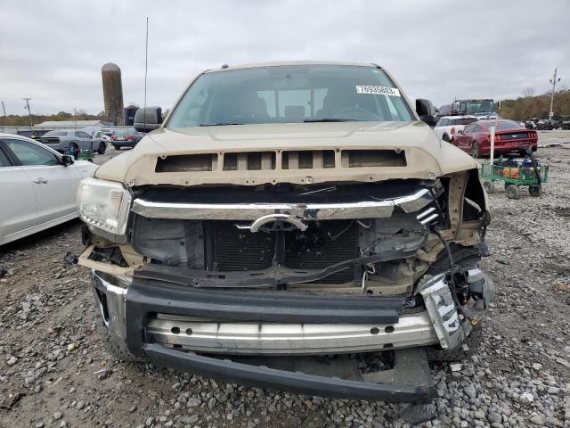5TFRM5F12HX114352 - 2017 TOYOTA TUNDRA DOUBLE CAB SR/SR5 TAN photo 5
