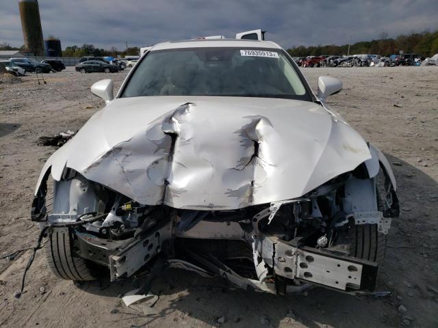 JTHAA1D29L5108674 - 2020 LEXUS IS 300 WHITE photo 5