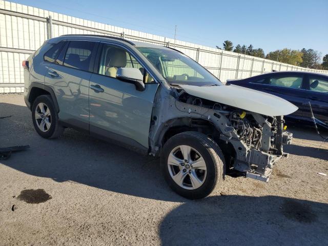 JTMP1RFV3KD510020 - 2019 TOYOTA RAV4 XLE GRAY photo 4