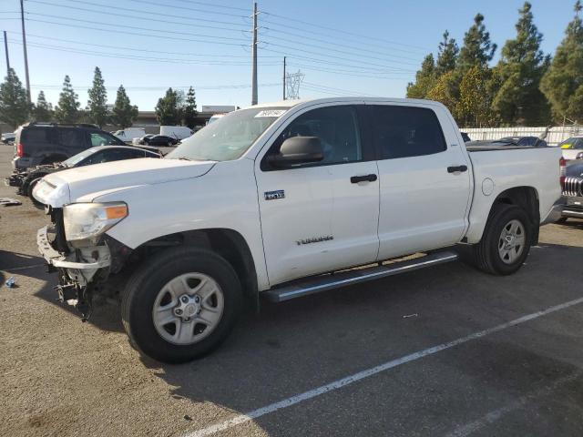 2016 TOYOTA TUNDRA CREWMAX SR5, 